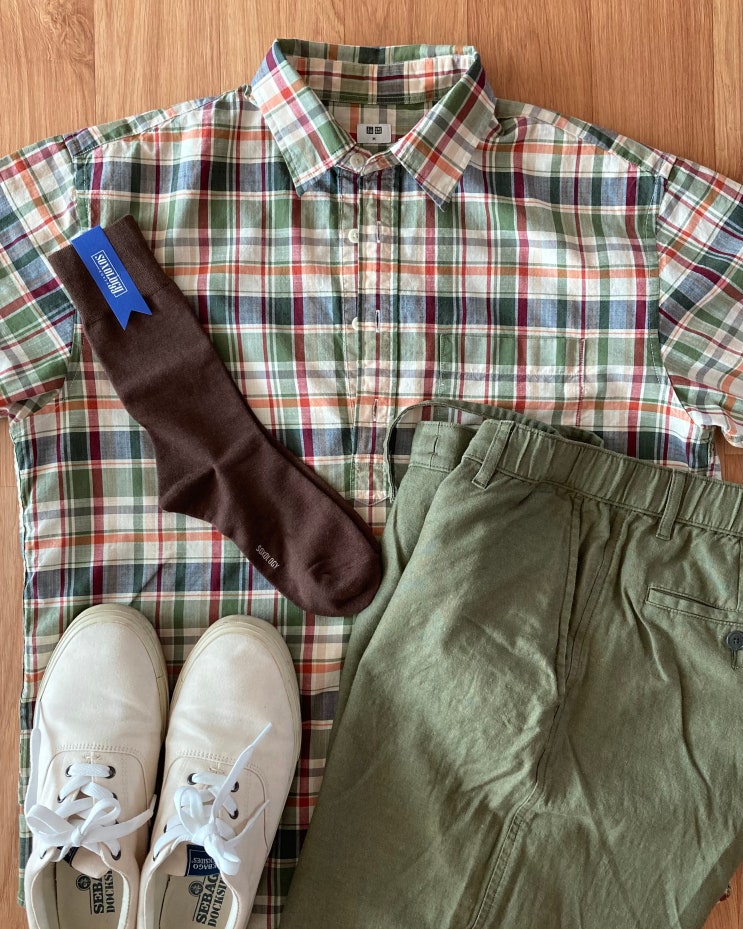  체크 반팔 셔츠 올리브색 린넨 바지 코디 30대 40대 남자 OOTD