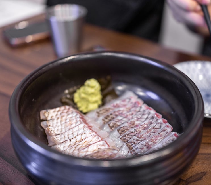  [역삼역 횟집] 숙성 도미회를 코스로 즐기는 맛집, <코미도리>