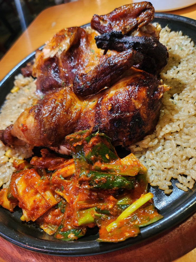  전기구이 통닭을 좋아한다면 둘이서 한마리로는 부족하다! 동인천 레트로감성의 대존맛 로컬 찐맛집 개항로통닭을 다녀오다
