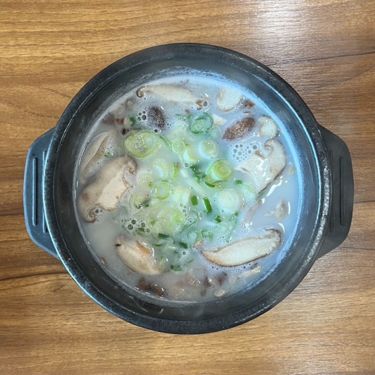  가마솥에 푹 우려낸 가평 맛집 자작나무곰탕