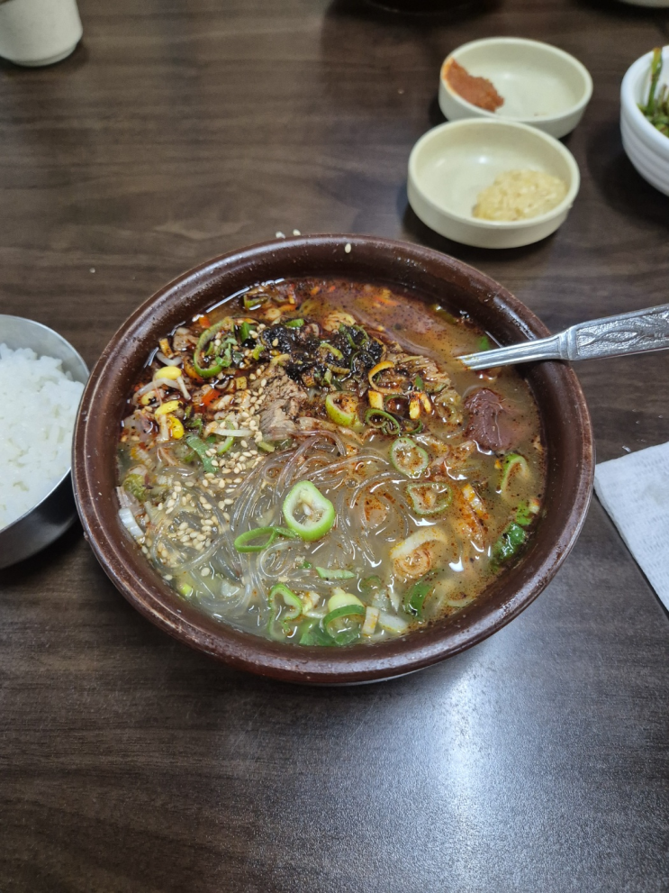  [제주시 삼도이동] 미풍해장국 본점 (누린내 잡내 하나 없는 깔끔한 제주도 해장국의 정석)