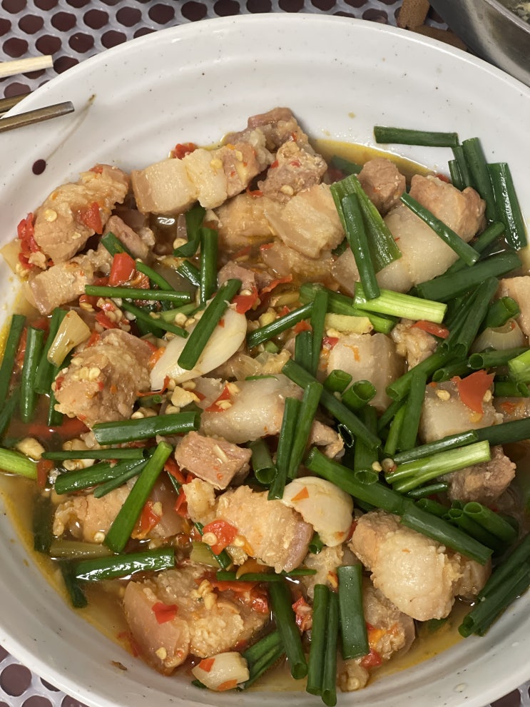  중국 광저우에서 중국식 식단으로 오늘 저녁 식사~여자친구의 요리 솜씨~