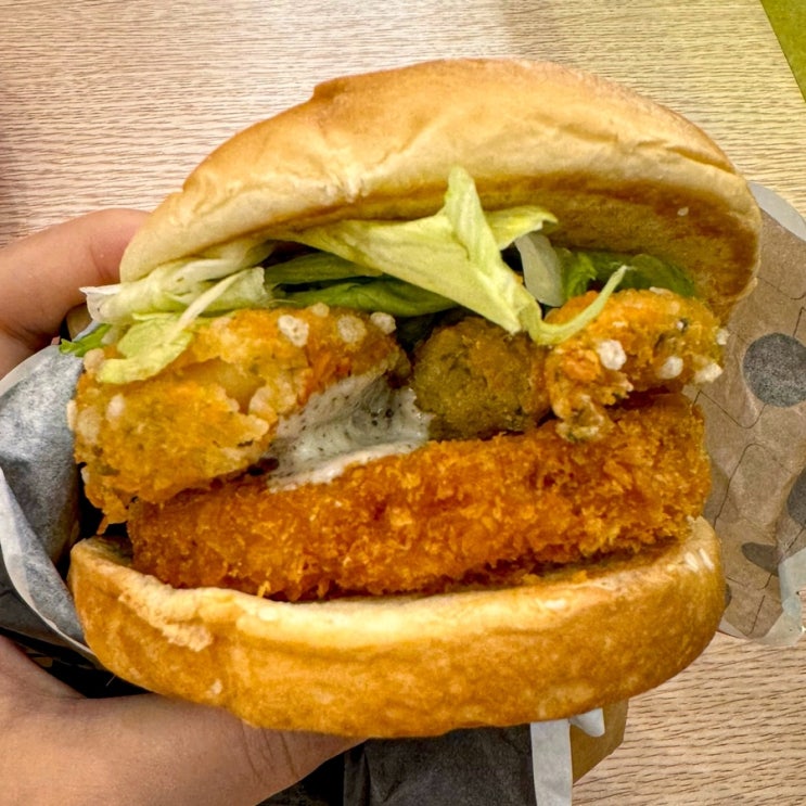 롯데리아 통새우크런킴 신메뉴 크런kim 김맛 새우버거 후기