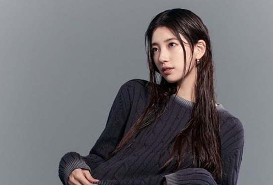 역시 수지, 젖은 머리도 찰떡 소화…'미모 열일 중'