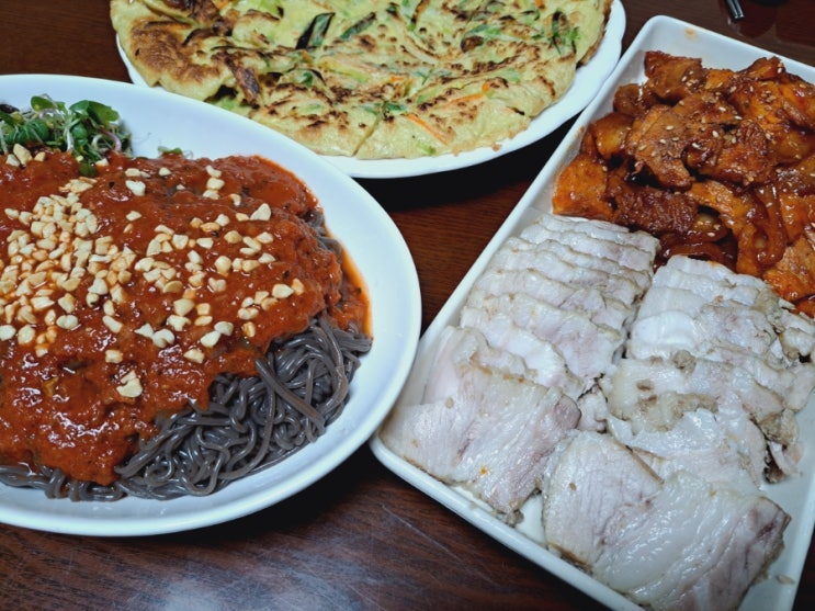 호시절 족발세트 맛있어서 결국 내돈내산ㅋㅋㅋ 호시절 족발세트 맛있어서 결국 내돈내산ㅋㅋㅋ