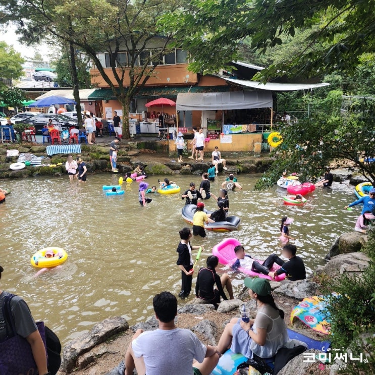 우이계곡 백련사 계곡 물놀이장 (419 카페거리 백련가든 근처) 우이계곡 백련사 계곡 물놀이장 (419 카페거리 백련가든 근처)