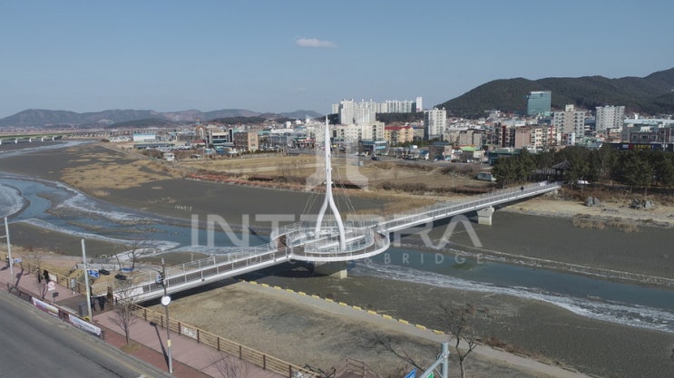  쇗개포구 경관보도교 인도교 경관보행교 경관보도교 경관인도교 랜드마크조형물 경관교량 경관조형물 교량특허공법 교량거더 교량제작설치 교량난간 교량조형물