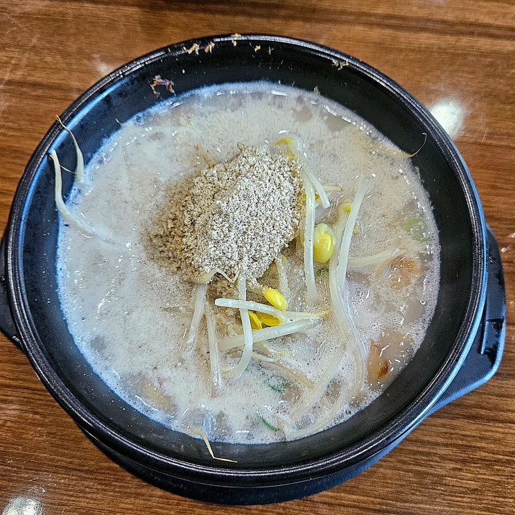  충주 소문난 맛집 황태콩나물해장국과 김밥이 있는 만나밥집