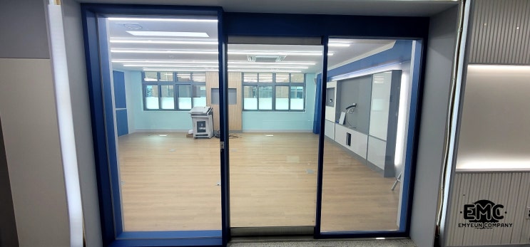  조치원 중학교 인공지능 교육실 PDLC 스마트 필름 시공