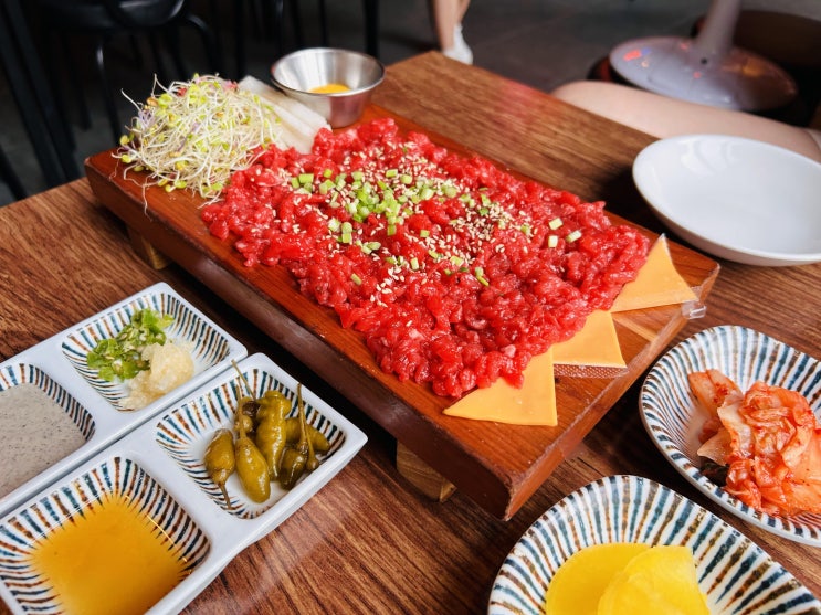  송현아 육회비빔밥 꼬막비빔밥 추천 트리플스트리트 육회맛집 육회본가