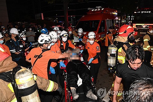 <b>부천</b> 호텔 화재 7명 사망·12명 부상…<b>스프링클러</b>는 없었다