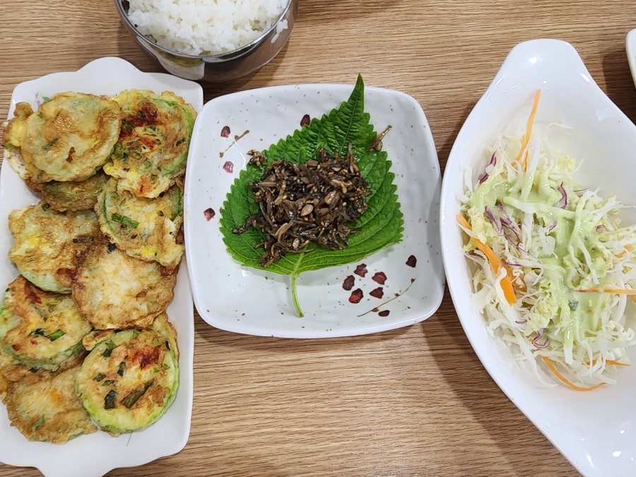 고래등회식당 사진 6