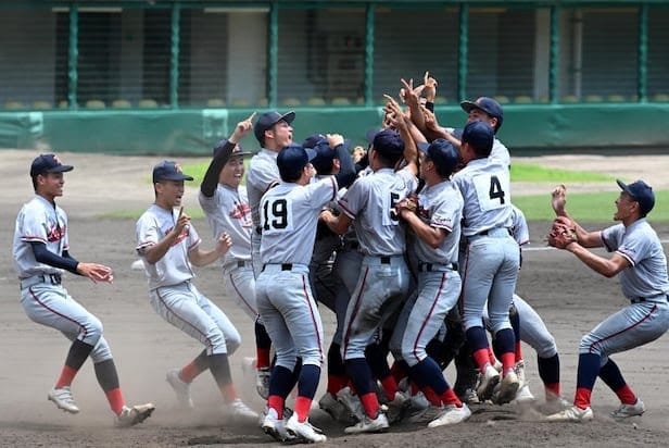 한국계 <b>교토 국제고</b>, 일본 고시엔 고교 야구 대회 연장 접전... 