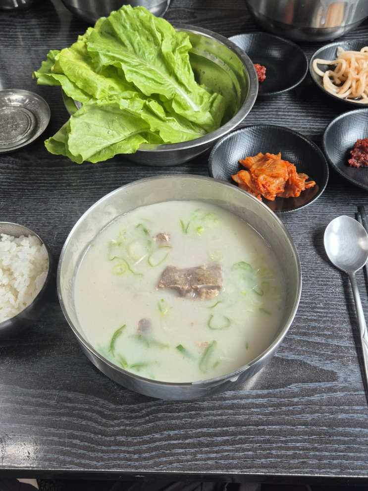  [제주시 삼양이동] 화성식당 (자타공인 최고의 접짝뼈국, 누린내 없고 걸쭉한 돼지사골 무한리필)