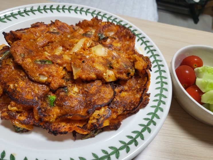  혼밥으로 김치전