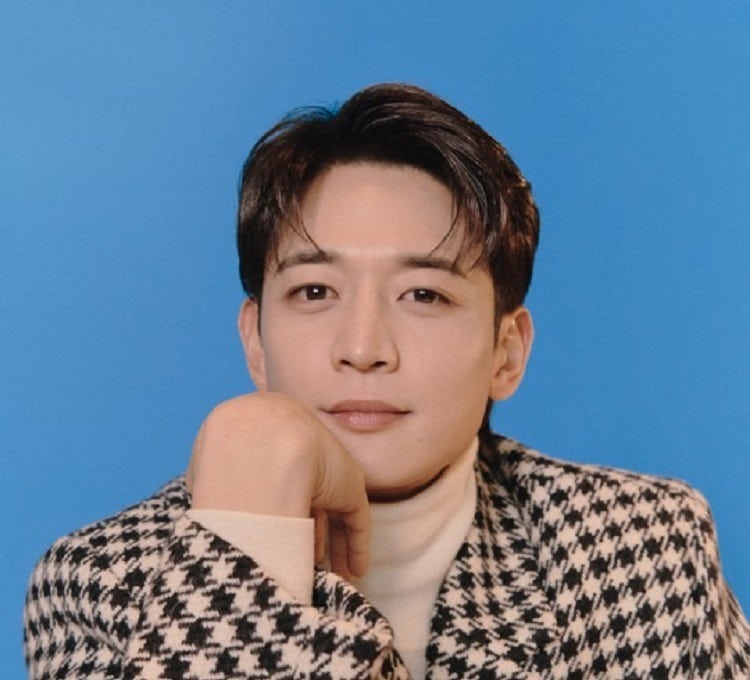 샤이니 민호 아버지 최윤겸 감독 형 최민석 어머니 김순영 배우 최민호 나이 키 학력 고향