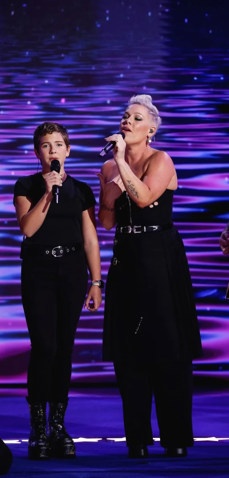 24년8월24일 빌보드차트잡담::채플 론\u003d오래 못 갈 듯, 탈락자\u003d25인, 비욘세\u003d술 사세요~ : 네이버 블로그, image size:800x1668