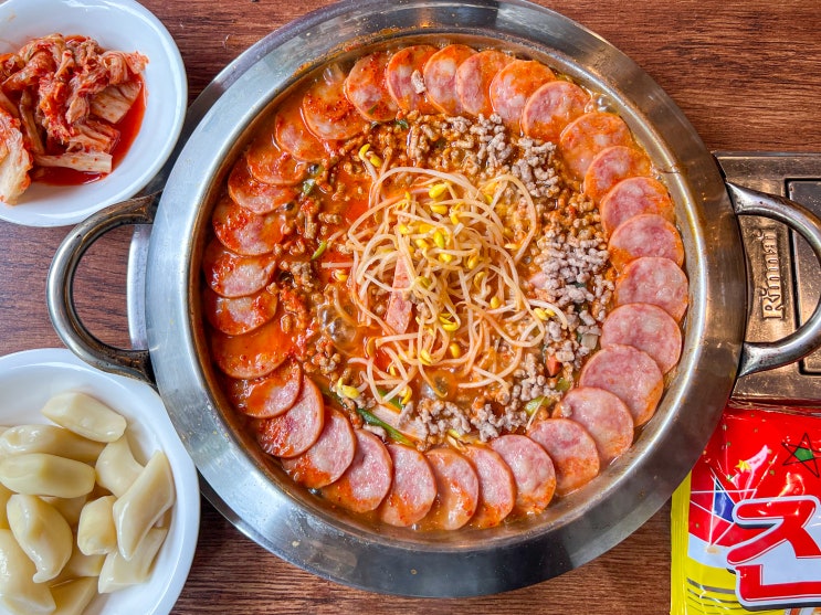  구디 부대찌개대사관 맛있는녀석들 추천 맛집