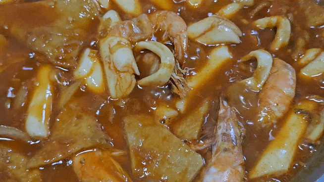  [식사를합시다] 냉털 떡볶이 / 오징어와 새우를 넣은 떡볶이