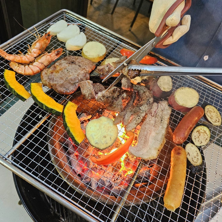  늘푸른숲 담소, 부산 금정구 야외 이용 가능한 애견동반 바베큐