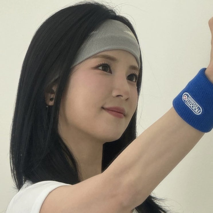  에이핑크 초롱 아웃도어 프로덕트 손목 보호대 아대 추천 가격은?