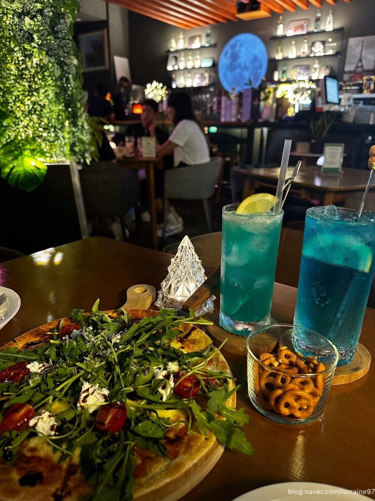  2차로 가기 좋은 시티뷰&칵테일 맛집 문정동 바 ‘The Sky’