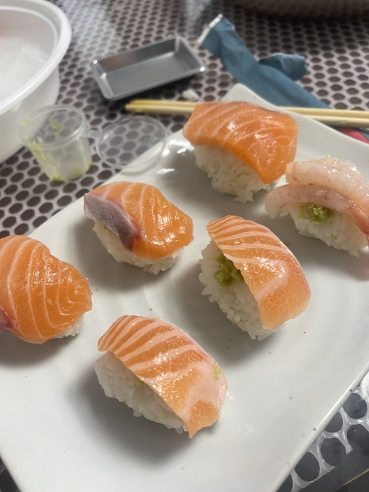  야밤에 만들어 먹는 야식... 아이들과 초밥 만들기 ~