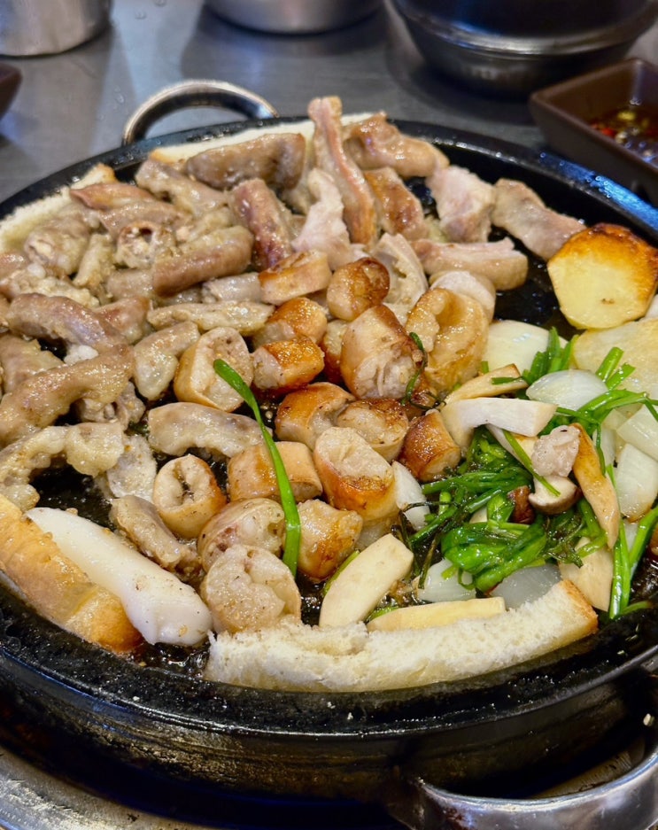  광주 수완동 곱창 전골 맛집 곱창연구소 돌곱 1991