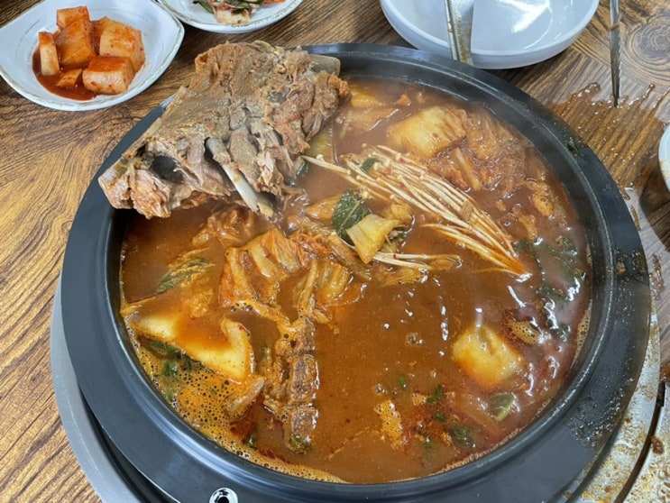  치평동감자탕 청년감자탕순대국 상무점 광주감자탕맛집