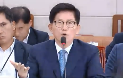 <b>김문수</b> "<b>박근혜 탄핵</b> 잘못됐다…그분이 뇌물죄면 나도 뇌물죄"