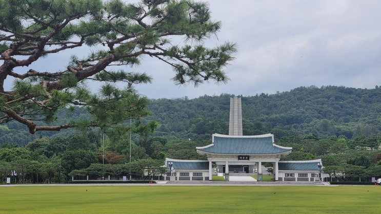 25전쟁70주년기억상자#<b>현충문</b>#국가유공자묘#이승만,박정희... 