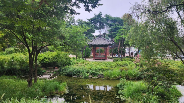  장충단공원 서울 중구 공원 산책로 혼자 뚜벅이 여행 가볼만한곳 추천