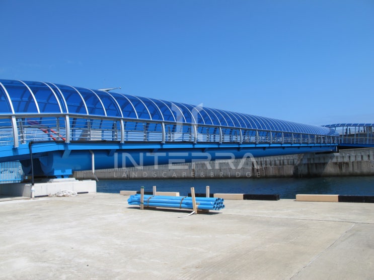 제주항 인도교 경관육교 경관보도교 경관교량 경관보행교 경관인도교 캐노피육교 해상크레인 교량특허공법 경관디자인 교량설계 경관설계 교량거더 교량제작설치