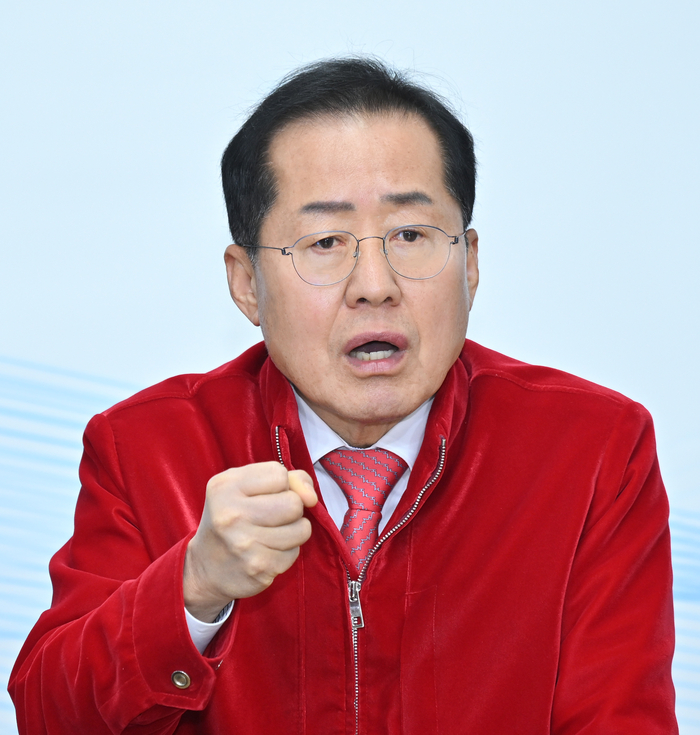 대구경북 통합 논의 <b>무산</b>…<b>홍준표</b> 시장의 사과