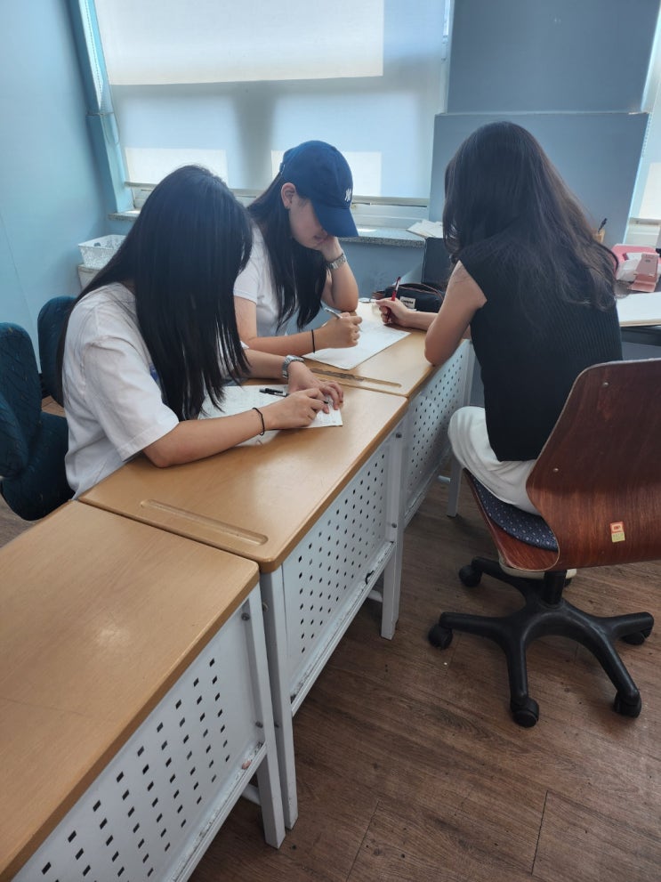  진월동 수학학원 I "넌 머리가 좋아, 조금만 더 해보지 않으련?"