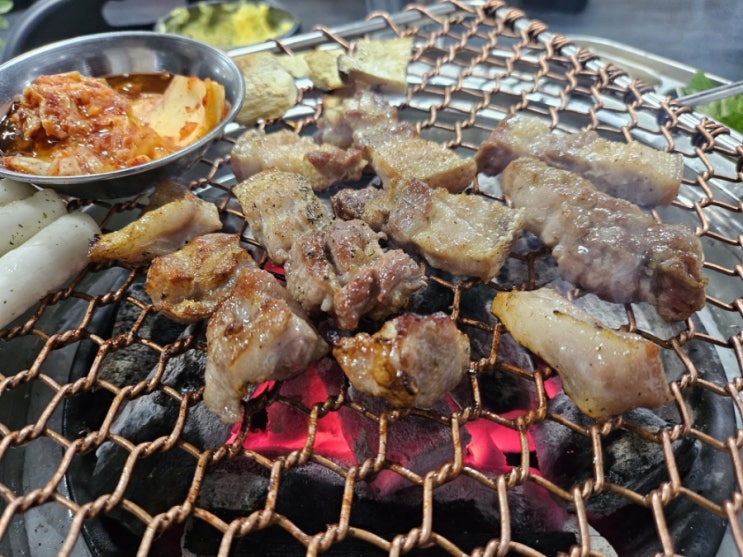  [진주 상봉동 맛집] 숯불로 굽는 뒷목살이 맛있는 착한돼지 화로구이