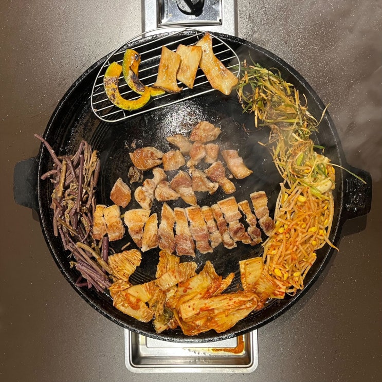  회식하기 좋은 마곡 삼겹살 맛집 월화식당