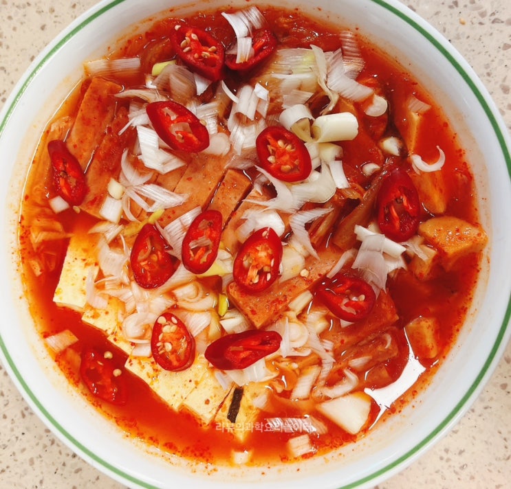  전자렌지 스팸김치찌개 김치부대찌개 만들기 자취요리 초간단 10분요리 자취요리