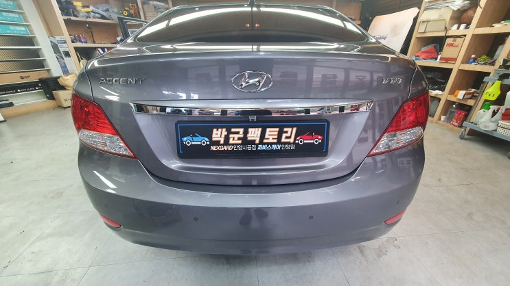  엑센트 후방카메라 고장 설치 합리적 금액 교체 수리 후방 영상 안 나옴