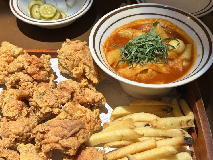  마곡나루 맛집 <닭장맥주 본점> 파스타도 맛있는 치킨집 데이트 장소 추천