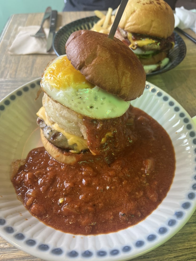  제주도 서귀포 올레시장 근처 흑돼지 패티 수제버거 맛집: 88버거