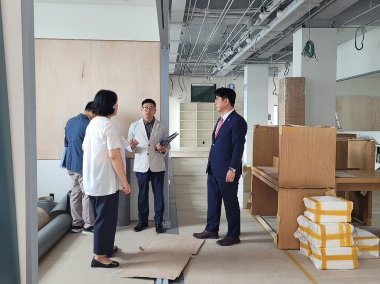  포천교육도서관 재개관 협의 및 전기차 충전시설 안전성 논의