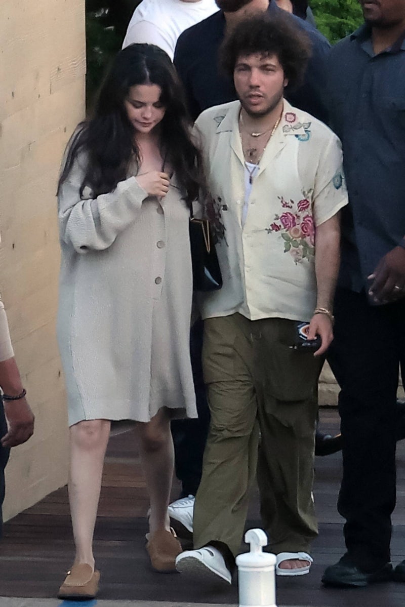 셀레나고메즈(Selena Gomez )약혼 결혼 리즈 일상 패션 인스타그램 틱톡 약물부작용 체중증가 전....