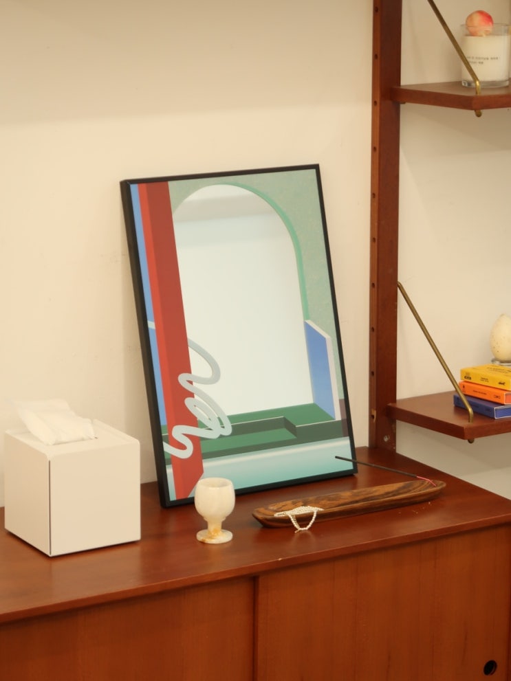  room 1120 포스터 거울 곡선의 문 curved entrance