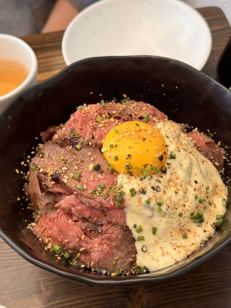  대구 봉산동 덮밥, 메뉴 하나하나 기가 막히는 맛집 [욱동]