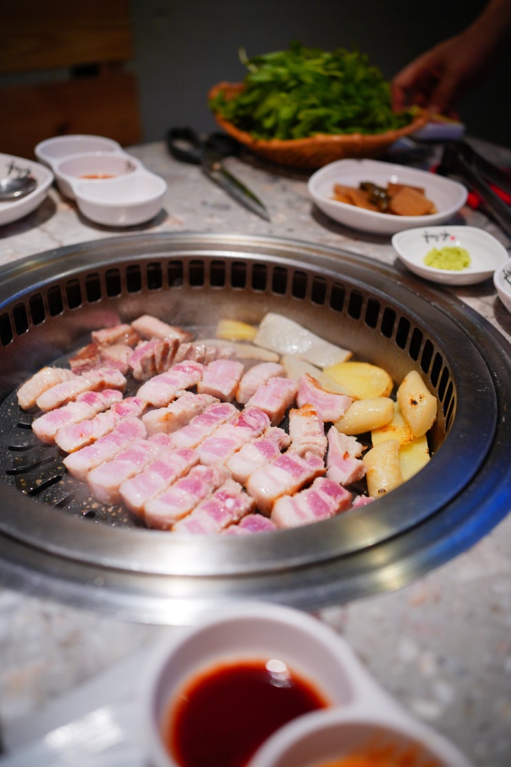  [공덕역] 두껍삼 마포직영점 - 여의도고기집