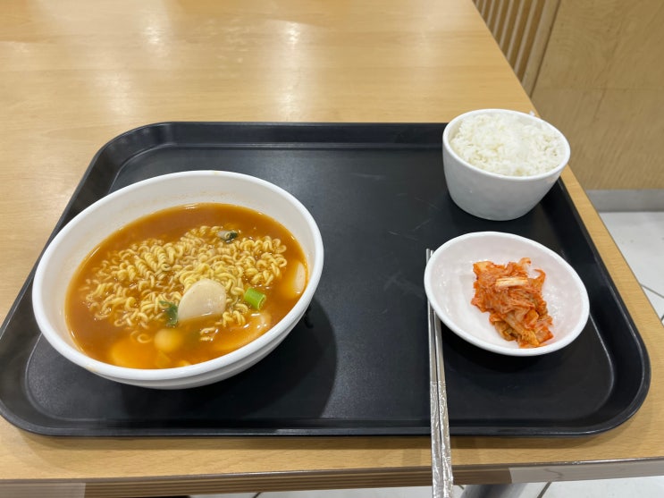  졸업식을 보니 학식을 먹어보고 싶었다, 충북대학교 한빛식당 리뉴얼 리뷰(아침, 점심)