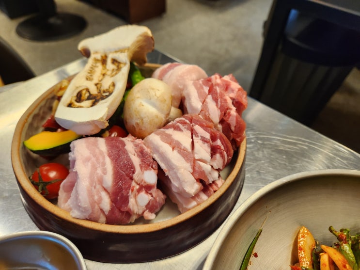  생방송투데이 모란맛집 소꾼 화로구이 고기집