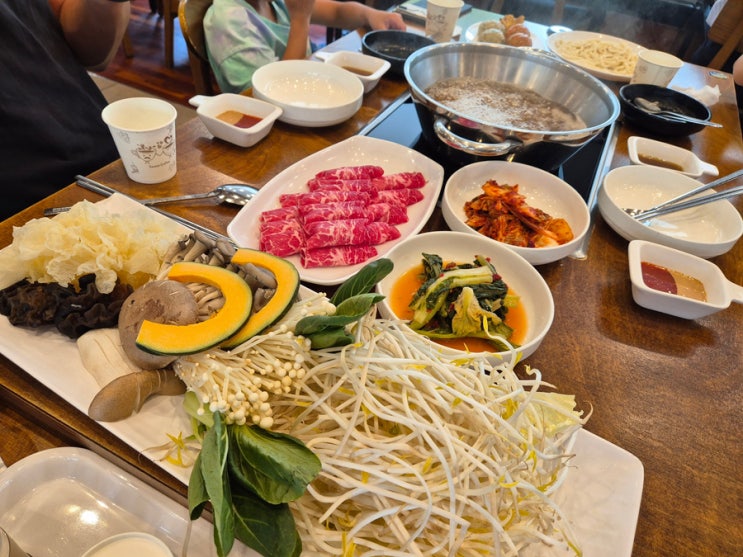  판교 샤브샤브 만두전골과 칼국수 미가온 운중동 맛집