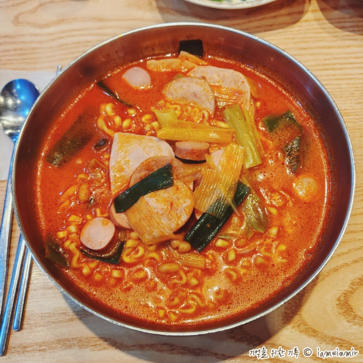 가산동 부대육칼면 육대장 가산동 부대육칼면 육대장